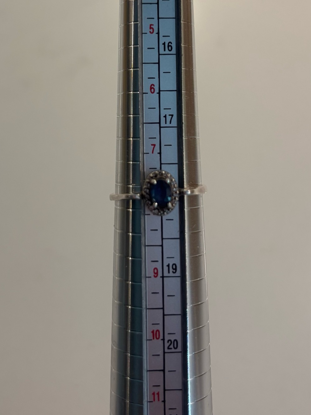 Genuine Ceylon Blue Sapphire and Sterling Silver Ring - size 8 - Picture 8 of 9